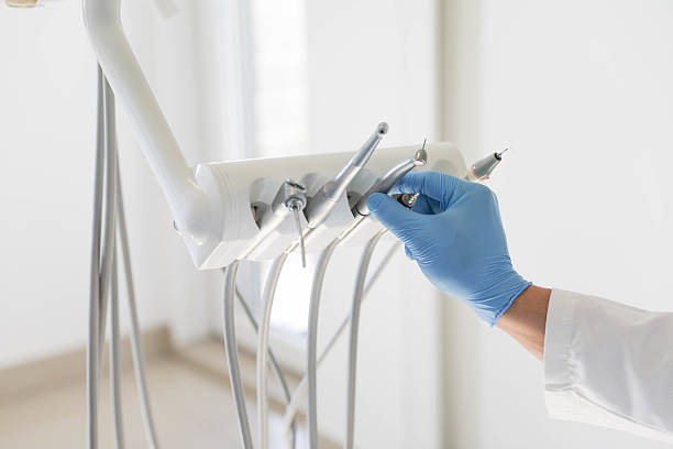 24/7 Emergency Teeth Whitening experts in Phoenix, IL